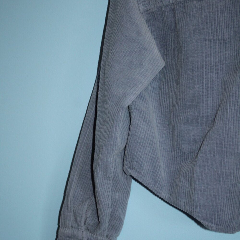 Forever 21 Cropped Blue Wide Rail Corduroy Button Up Shirt 100% Cotton Sz Small - Picture 11 of 15